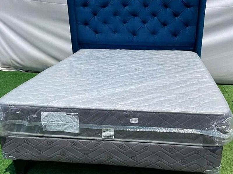 cama tapiz azul La Serena