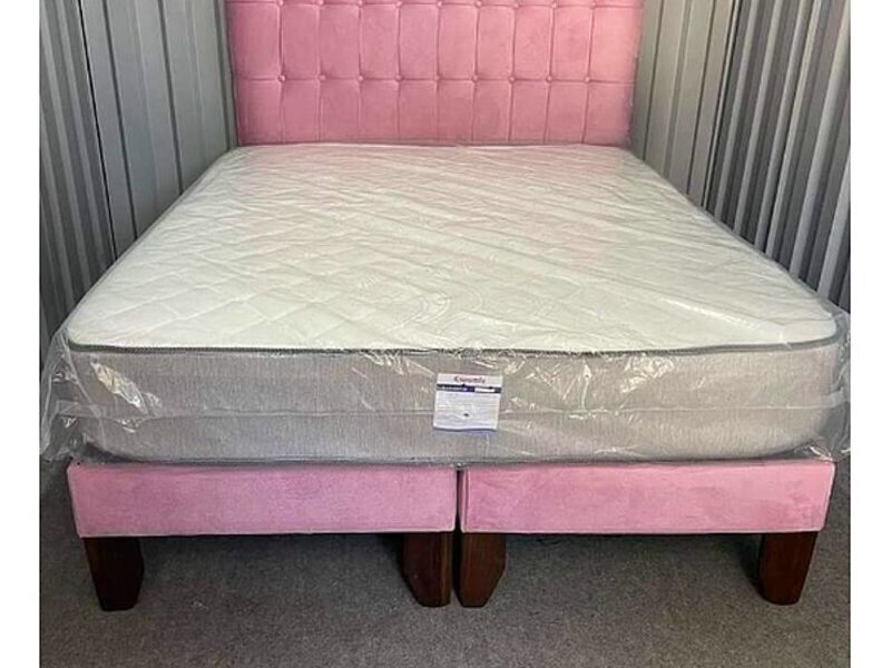 cama tapiz rosa pastel La Serena