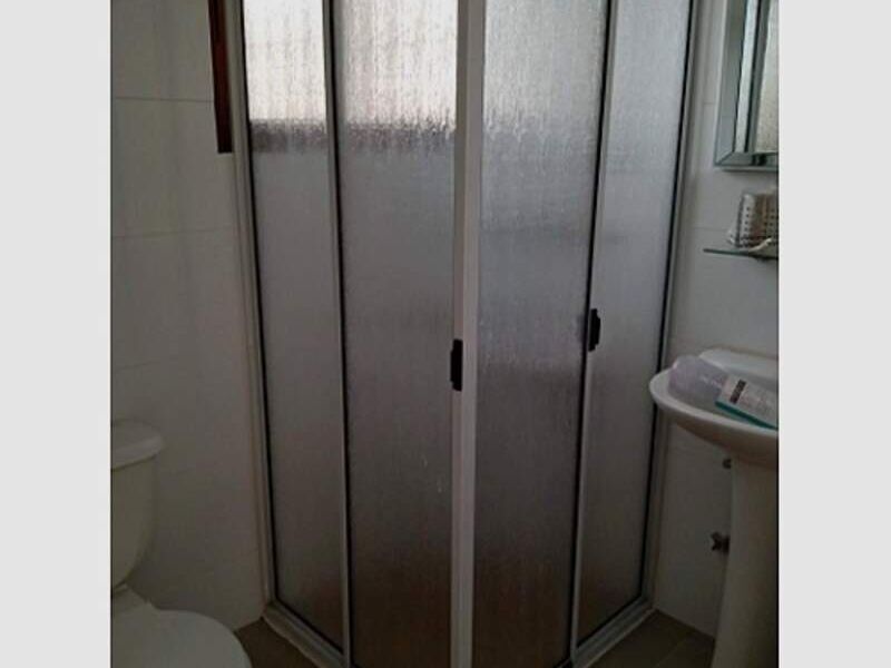 Shower Aluminio y acrílico 