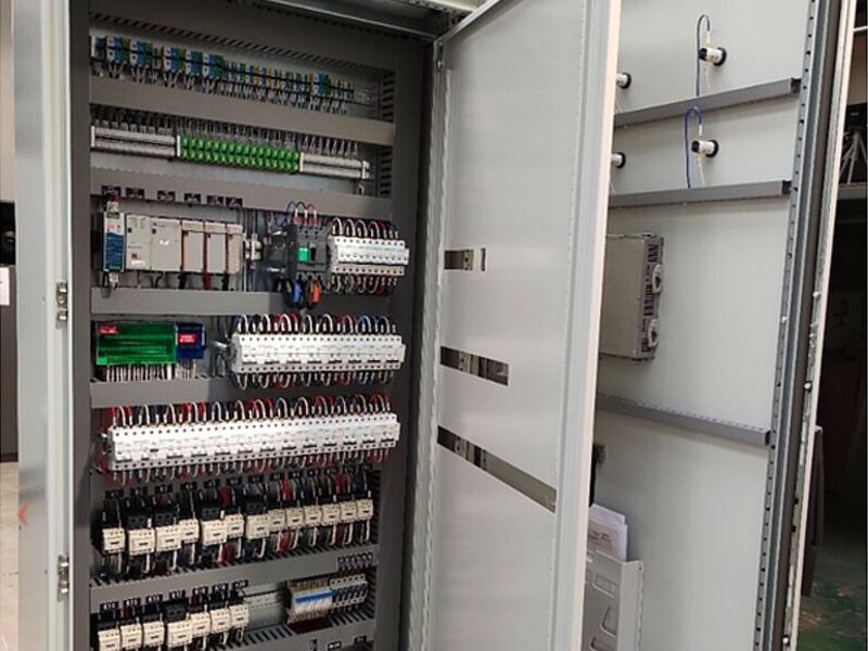 Instalación tablero de fuerza Chile