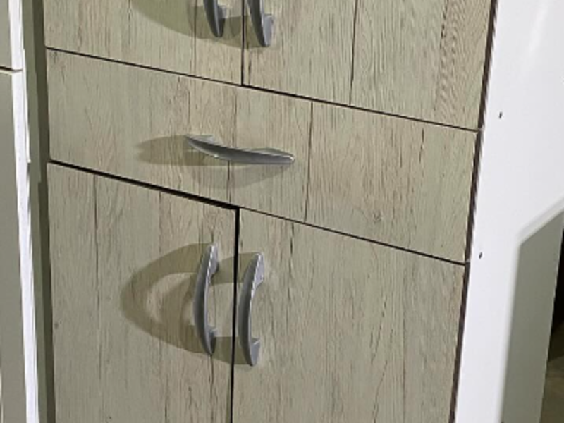 mueble dormitorio madera blanca Chile