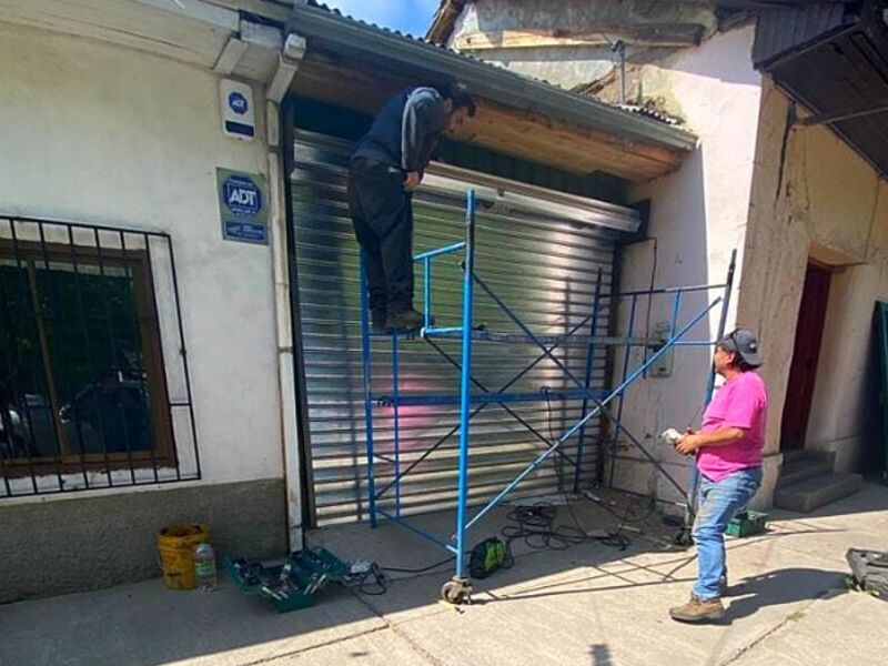 Instalación Cortinas Metálicas Rengo