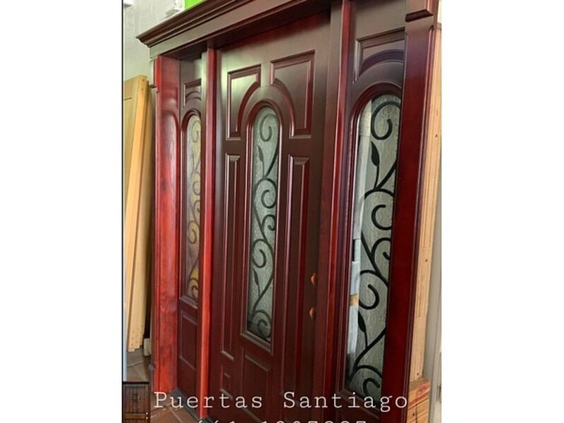 Puerta con diseño Chile