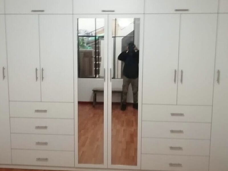 Closet Chile