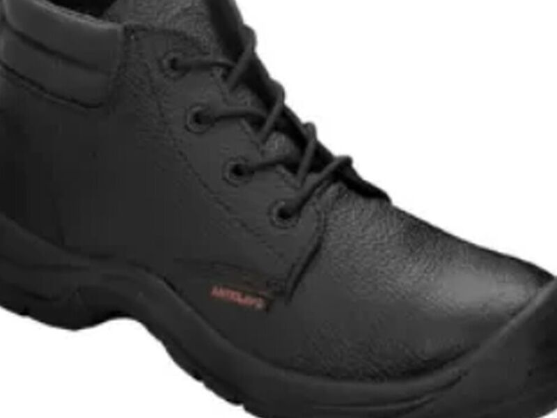 ZAPATO SEGURIDAD CON PUNTERA UN