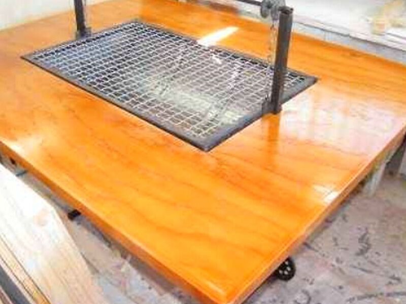 Mesa para hacer asado madera de pino Chile