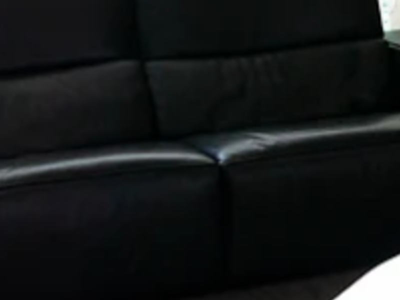 Sillón Tapizado Negro Puma Chile