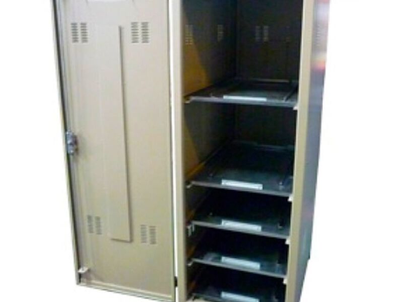 Gabinete portabaterías 1900mm x 800mm Chile