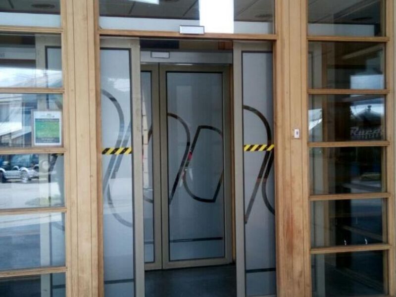Puerta corrediza automatica