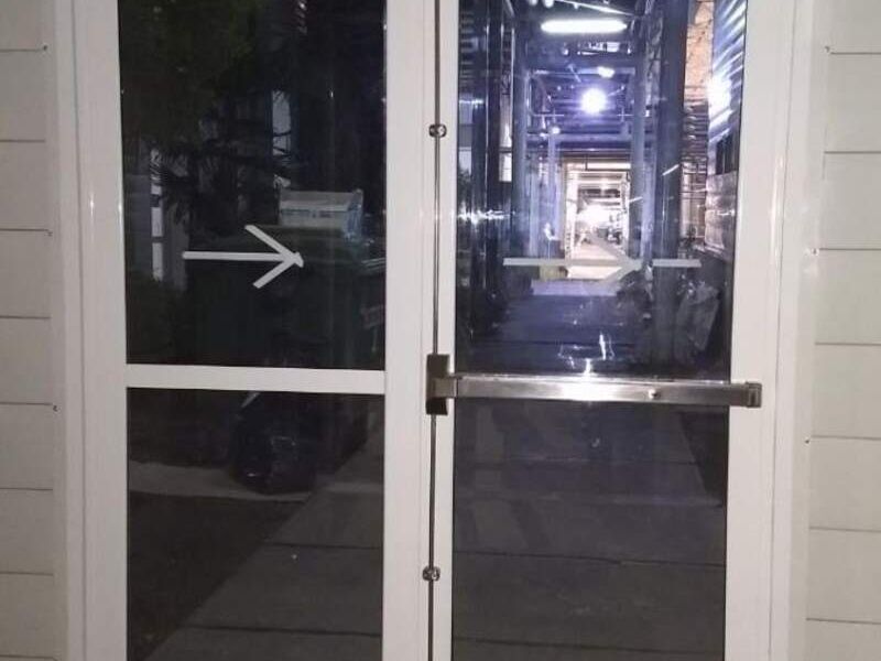 Puerta batiente 