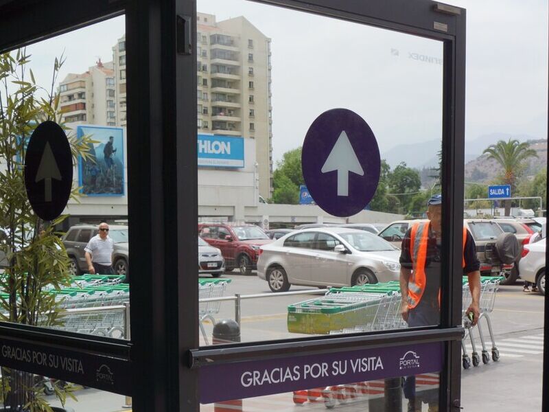Puerta batienes entrada