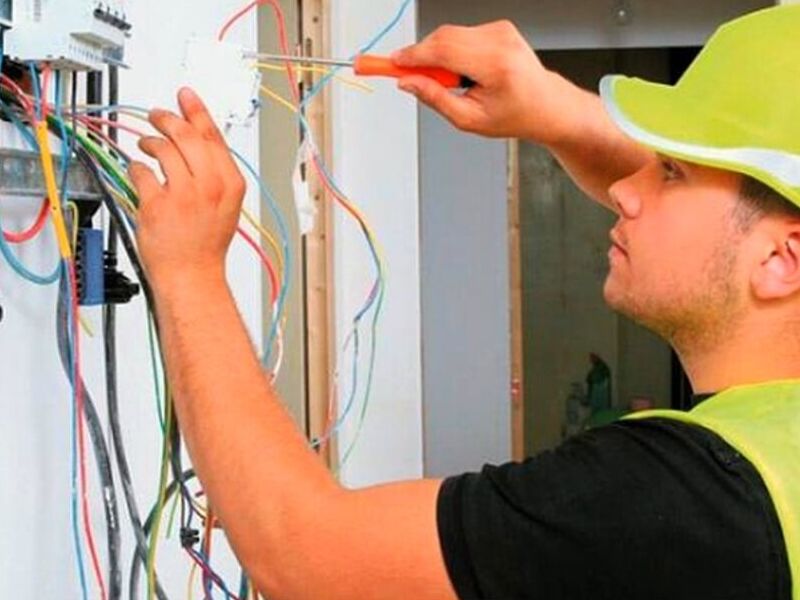 Servicios de instalación eléctrica - Chile