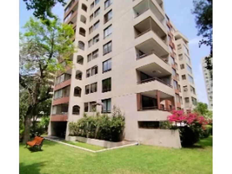 Edificion en las Condes Chile