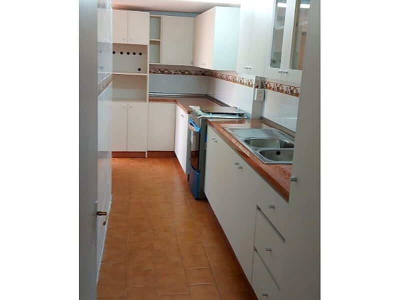 Muebles para cocina con granito naranja Chile