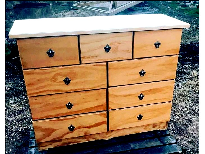 Comoda madera perillas negras Chile