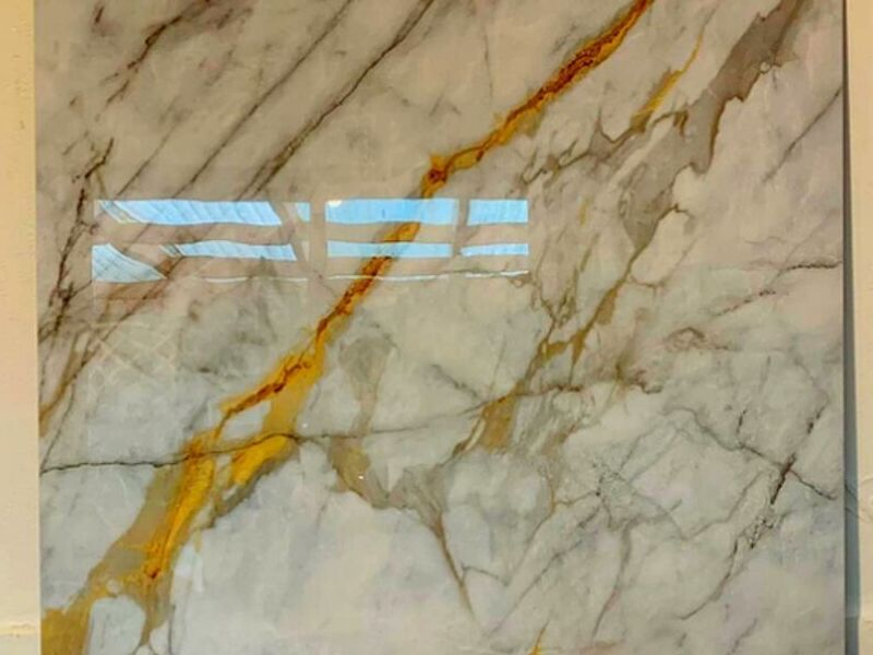 Piso porcelanato escarcha dorada Chile