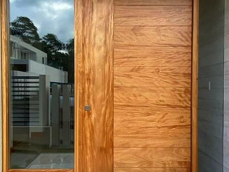 Puerta principal Chile