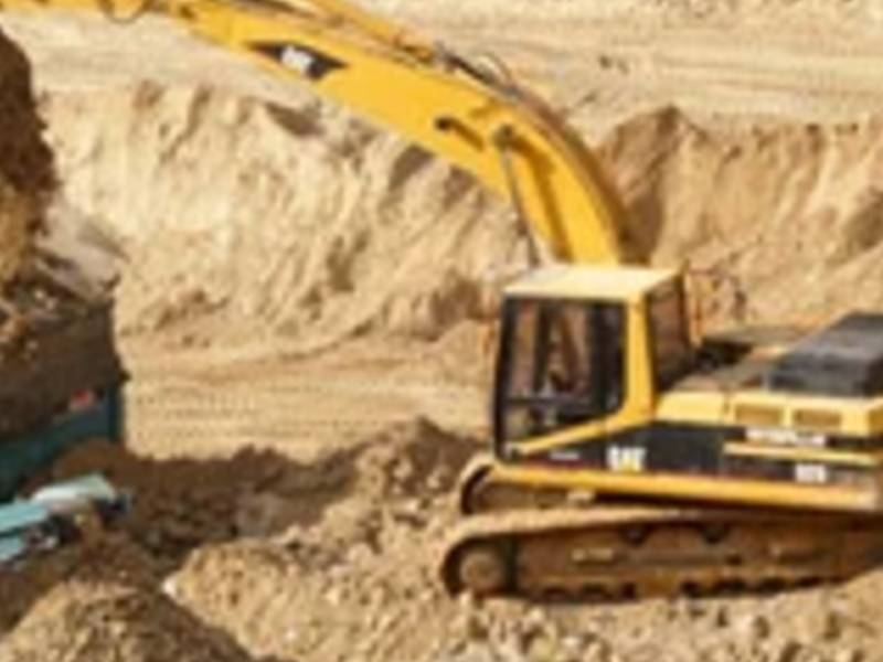 Titanio Excavador Chile