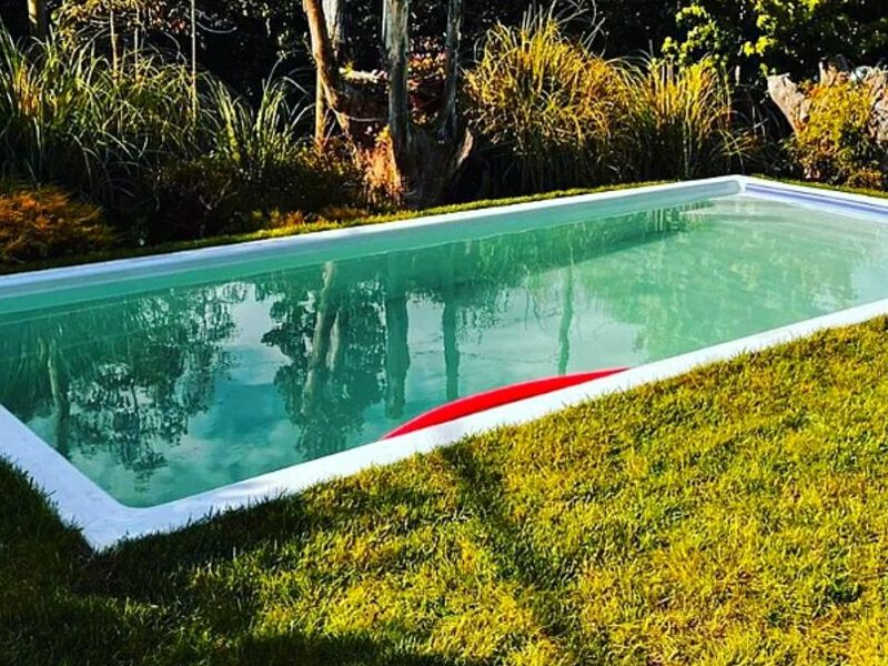 Piscina jardín Chile