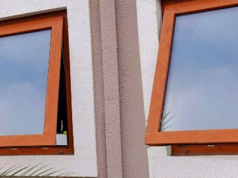Ventana proyectante Chile