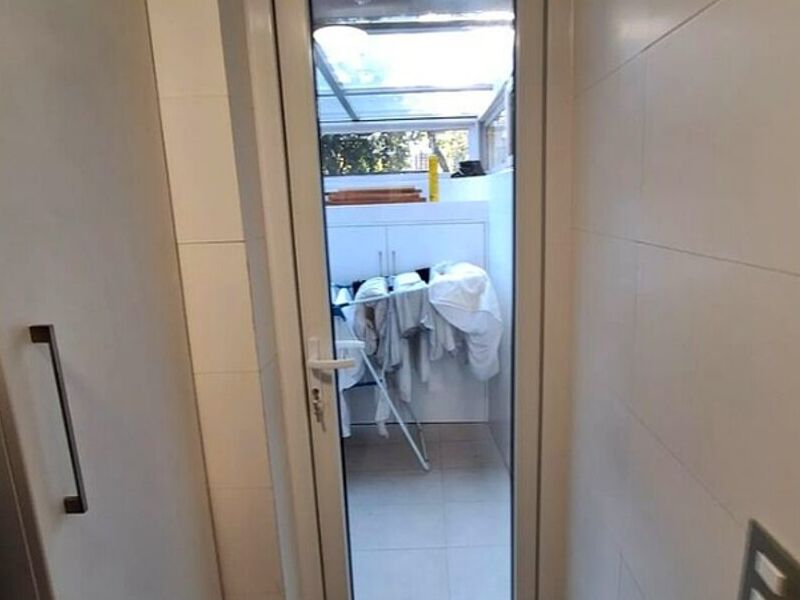 Ventana abatible Chile