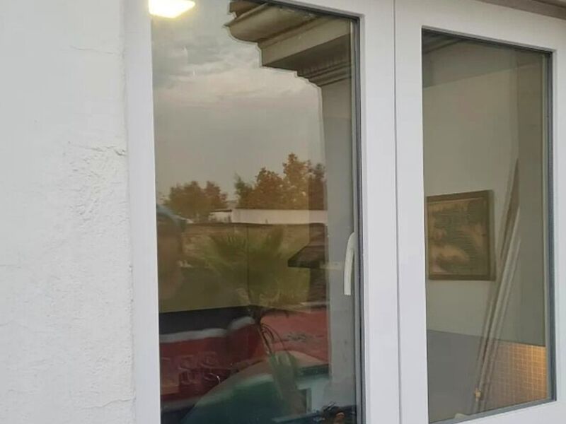 Ventana abatible Chile