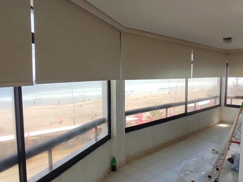 Cortinas Horizontales Beige - Chile