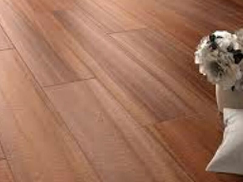Piso de madera Teak Dorado