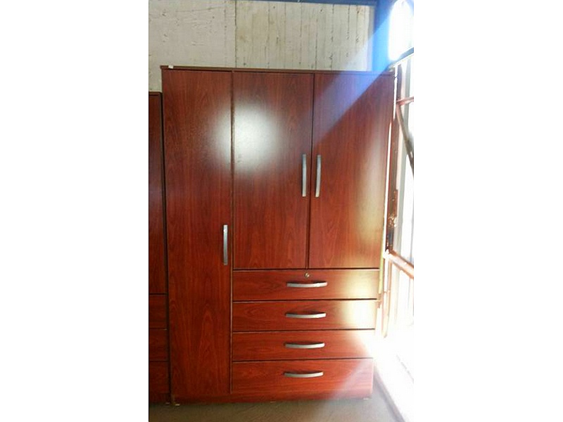 Closet  3 puertas SAN FELIPE