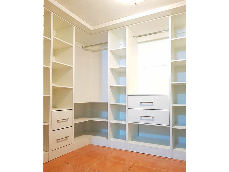 Walk-in closet SAN FELIPE