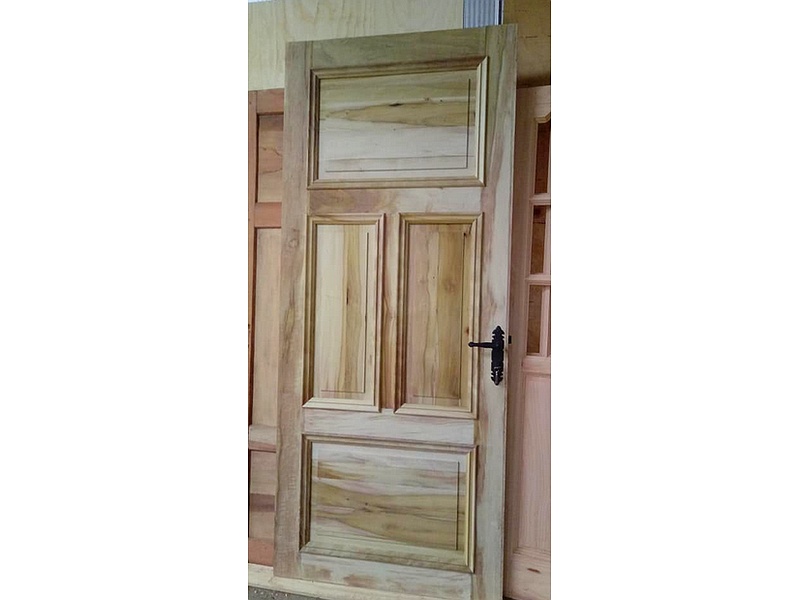 Puerta Madera Mañío OSORNO