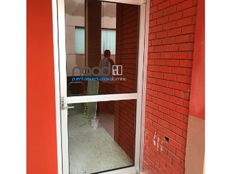Puerta aluminio Chile