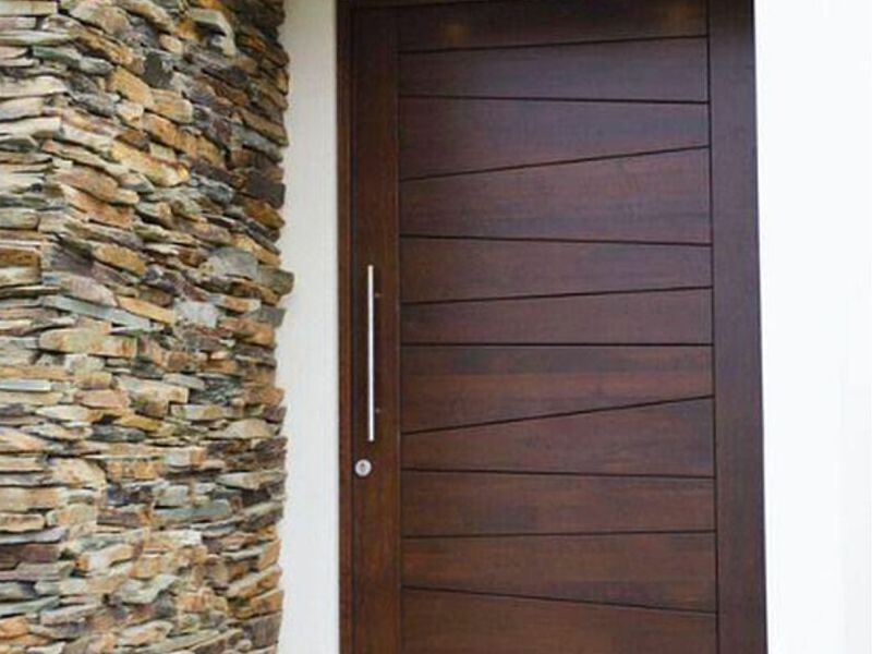 Puerta de enchape de madera - Chile