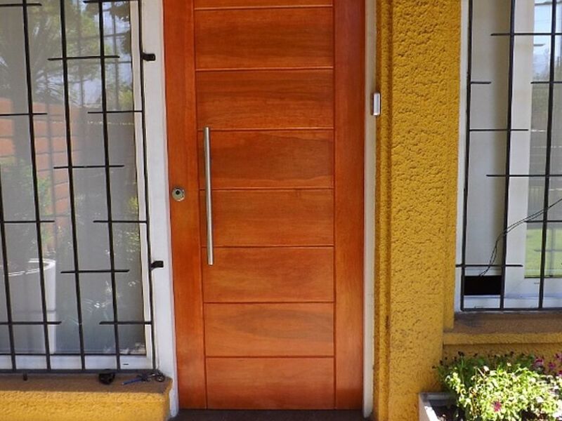 Puerta de madera básica - Chile