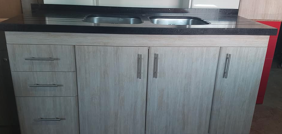 Mueble cocina cubierta cuarzo PUERTO AISEN