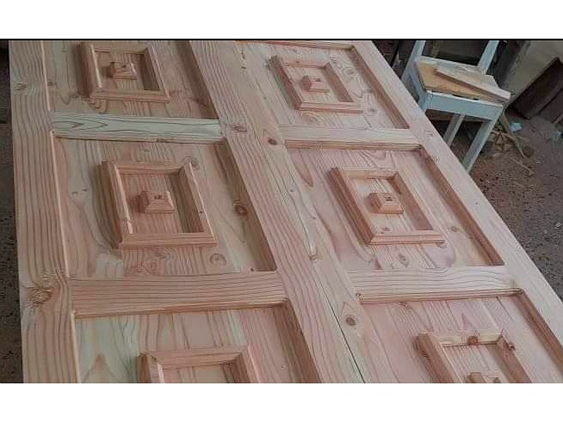 Puerta 6 Paneles Madera Pino Natural IQUIQUE