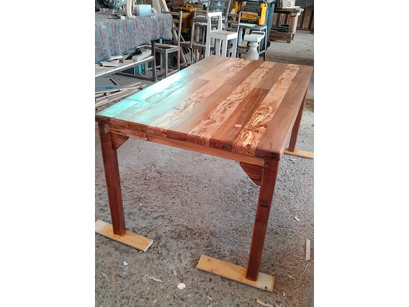 Mesa Comedor Madera Raulí IQUIQUE 