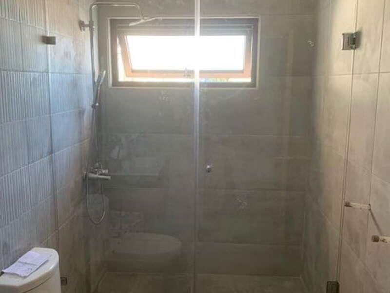 SHOWERDOOR
