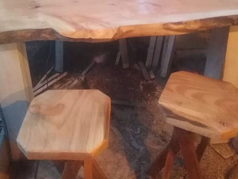 Mesa tipo mesón COYHAIQUE