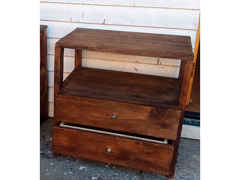 Velador Pallet Barnizado Puerto Montt