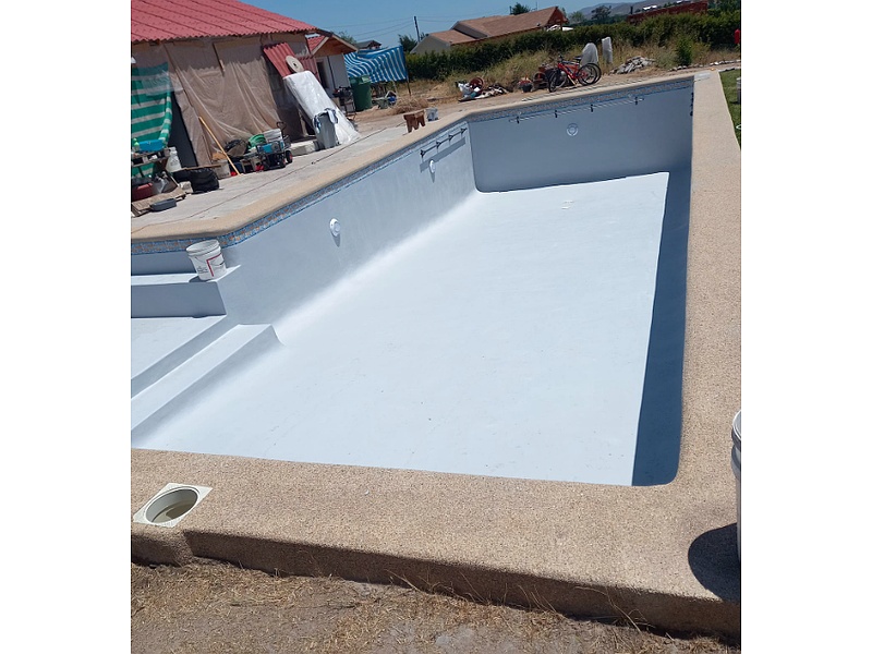 Piscina Blanca Chile