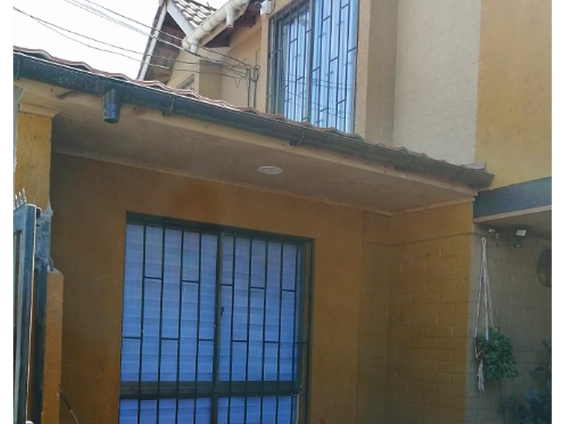 Reja frontis metal Chile