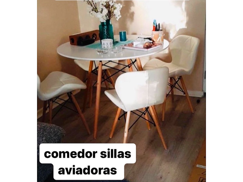 Comedor sillas aviadoras