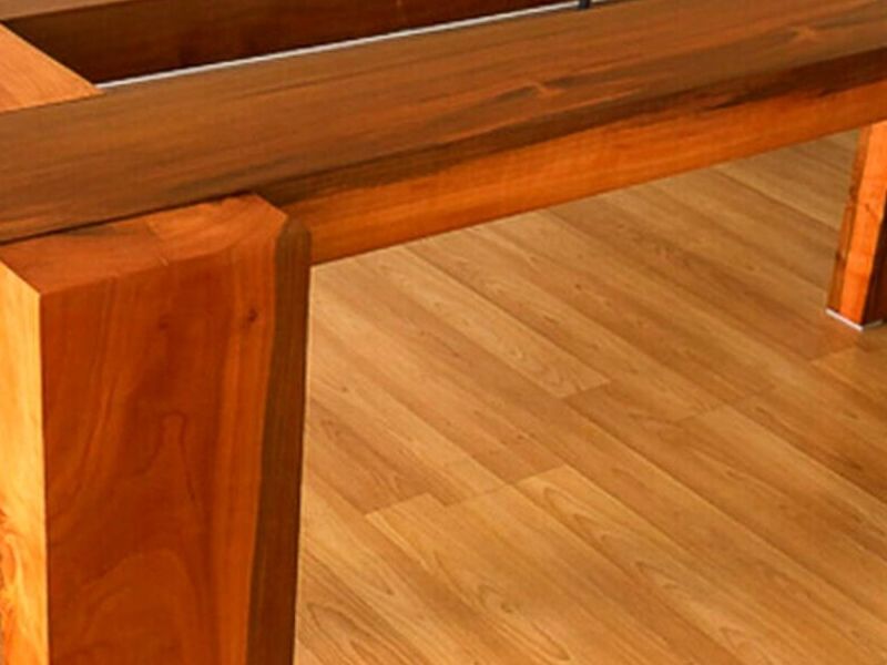 MUEBLES - MESAS - BANQUETAS