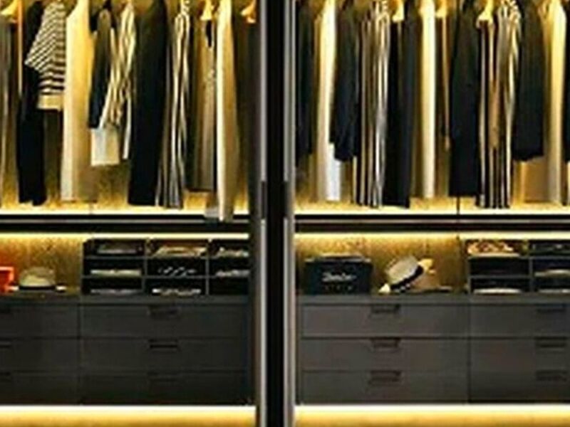 CLOSETS 