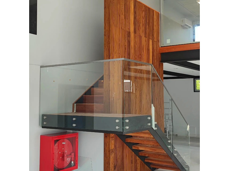 Instalación Barandilla Vidrio Santiago