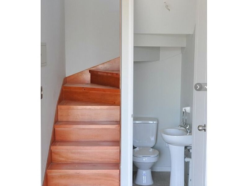 Escalera giro U Chile, 