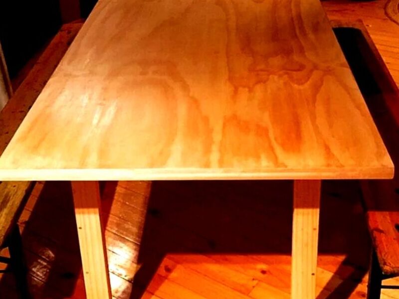 Mesa mediana comedor Chile