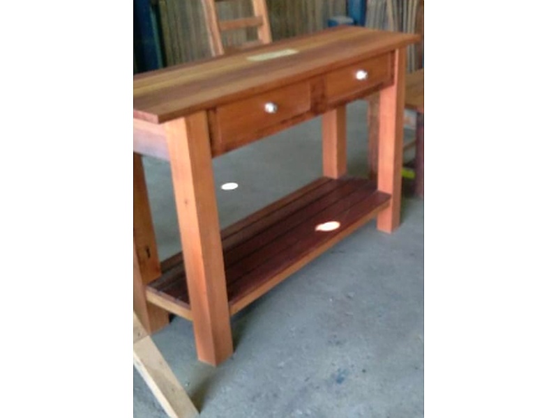 mesa auxiliar de madera Chile