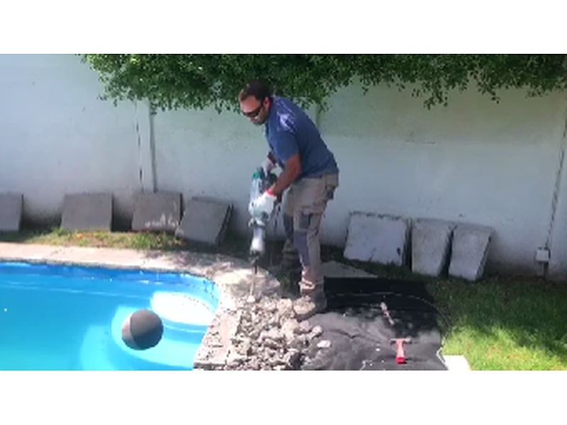 Servicio de demolición en suelos Chile